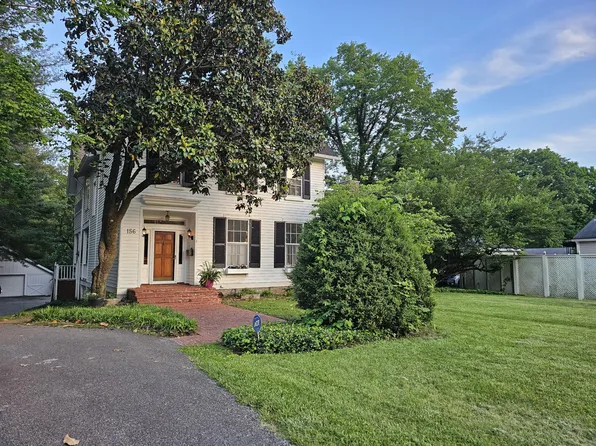 156 High St, Versailles, KY 40383