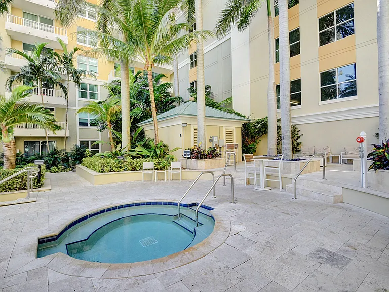 700 E Boynton Beach Blvd #612 — Photo 20