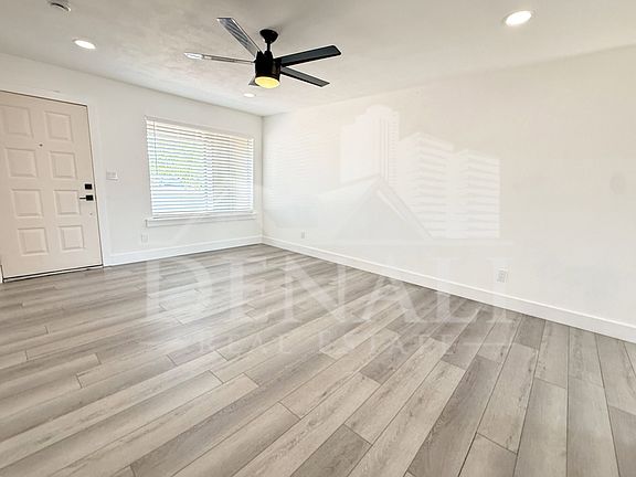 5th image of 2601 E Hopi Ave