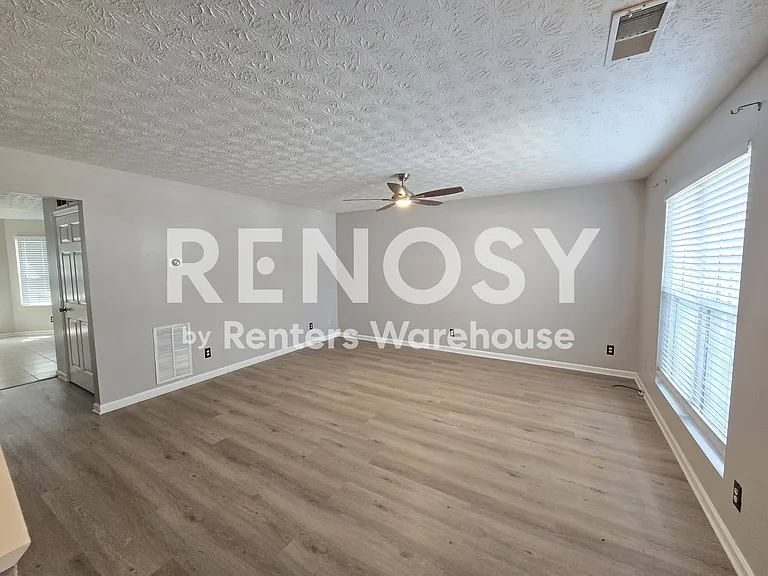 5533 Strathmoor Manor Cir — Photo 6
