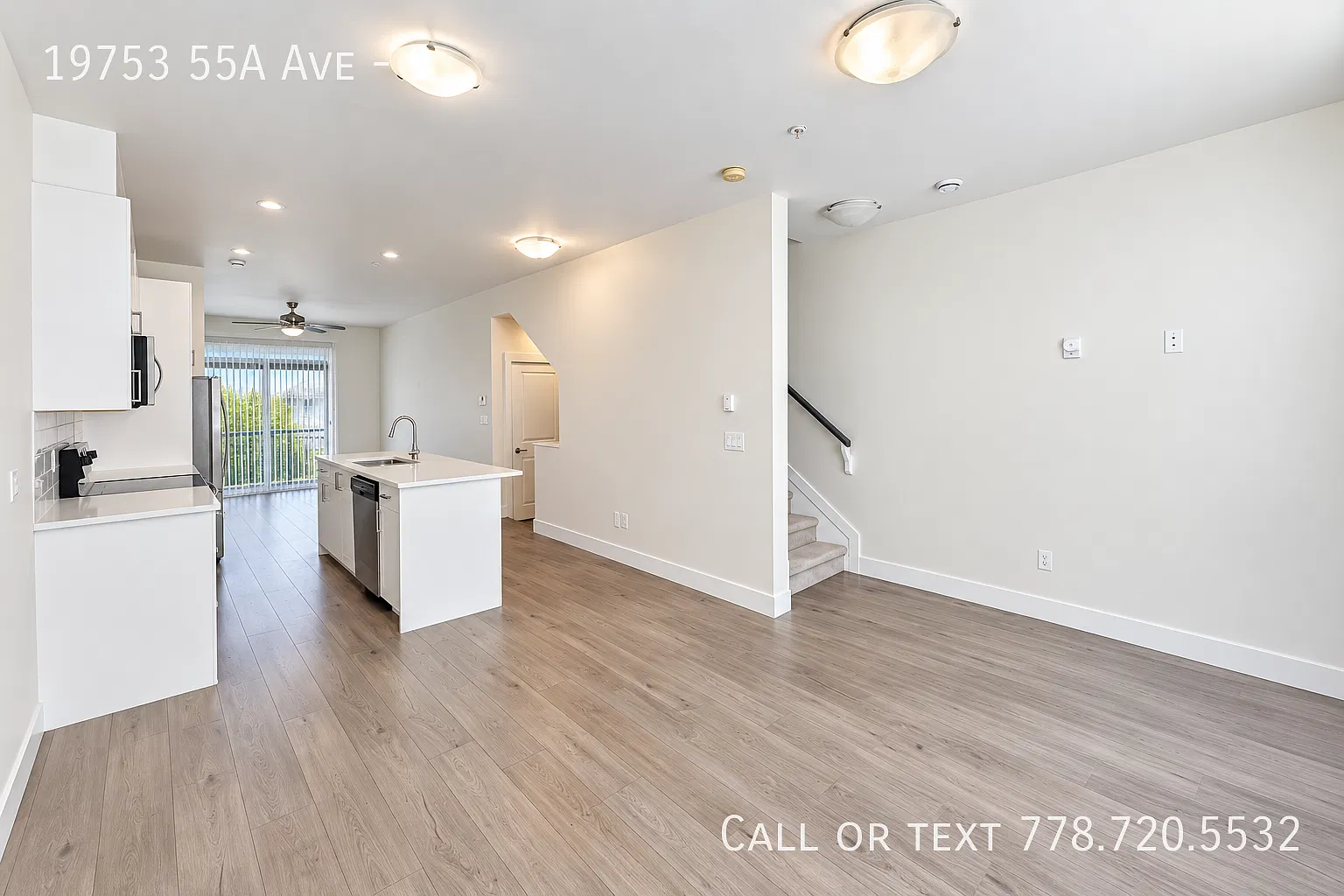 Beautiful 2 Bedroom Townhouse — Photo 4