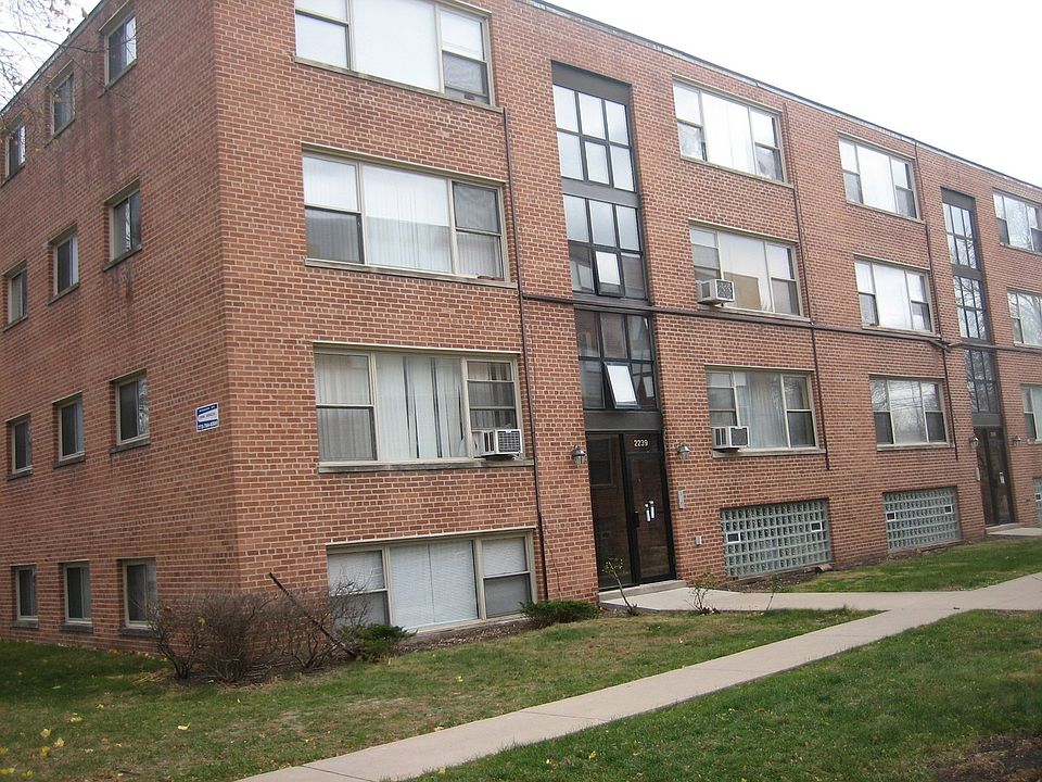 1st image of 2239 W Farwell Ave APT 1A