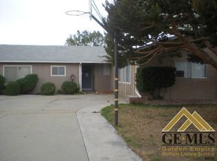 1025 Rosewood Ave, Wasco, CA 93280