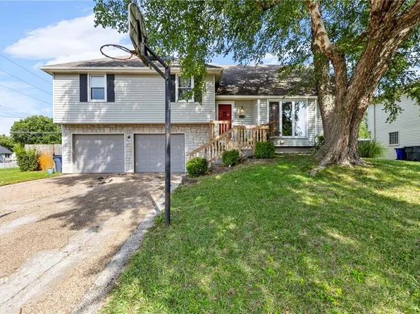 1026 N Buchanan St, Olathe, KS 66061