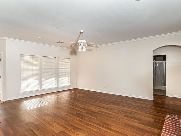 5th image of 2304 W 24th Ave