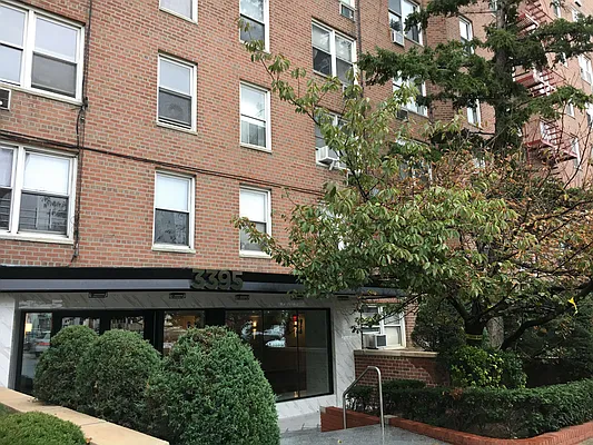 Sold by Timeless Realty Corp | media 20