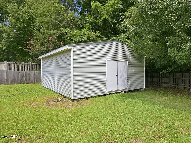 210 Station House Rd — Photo 27