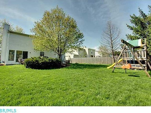 2nd image of 5340 Gillette Ave
