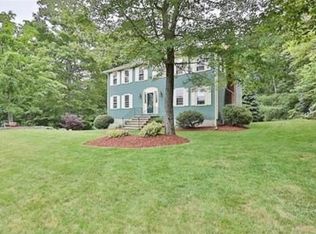 44 Towpath Dr, Wilmington, MA 01887