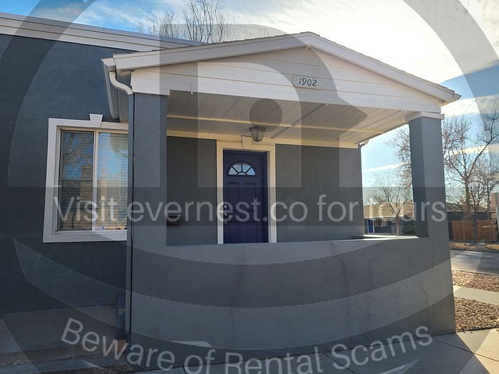 1st image of 1902 E 36th Ave