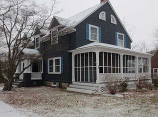 568 Hanover St, Fall River, MA 02720