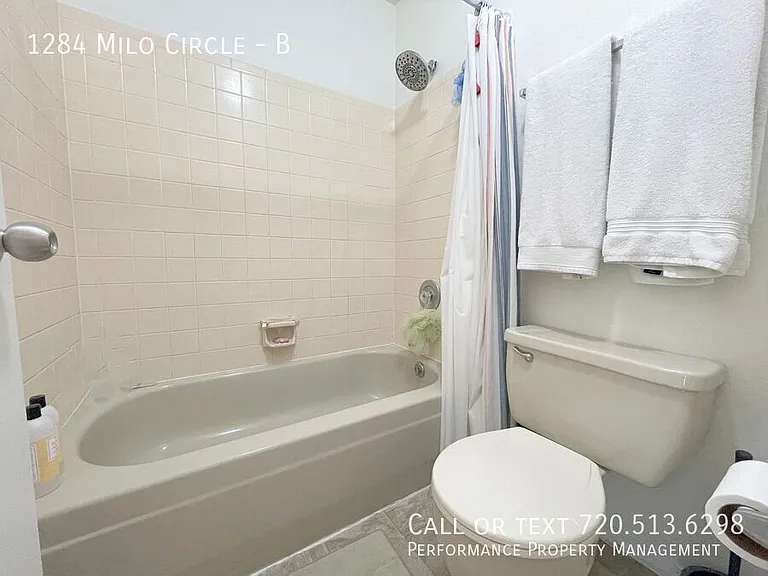 1284 Milo Cir #B — Photo 13