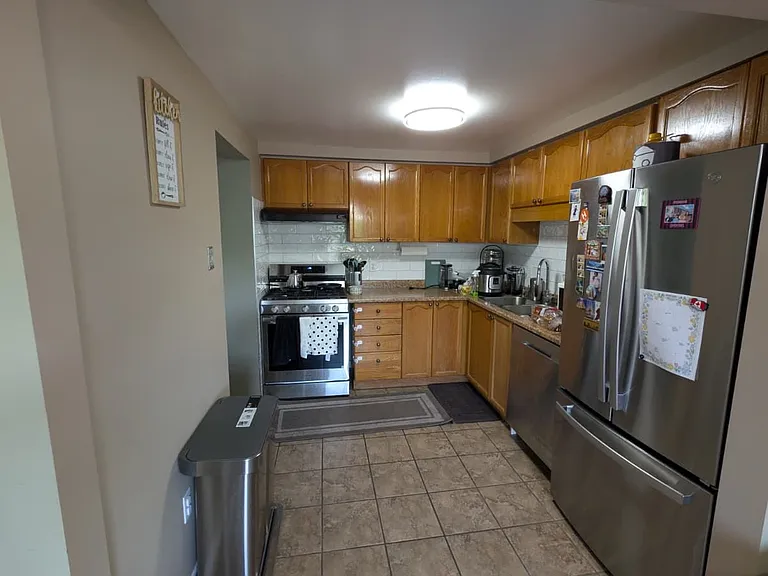 466 Bankside Dr — Photo 3