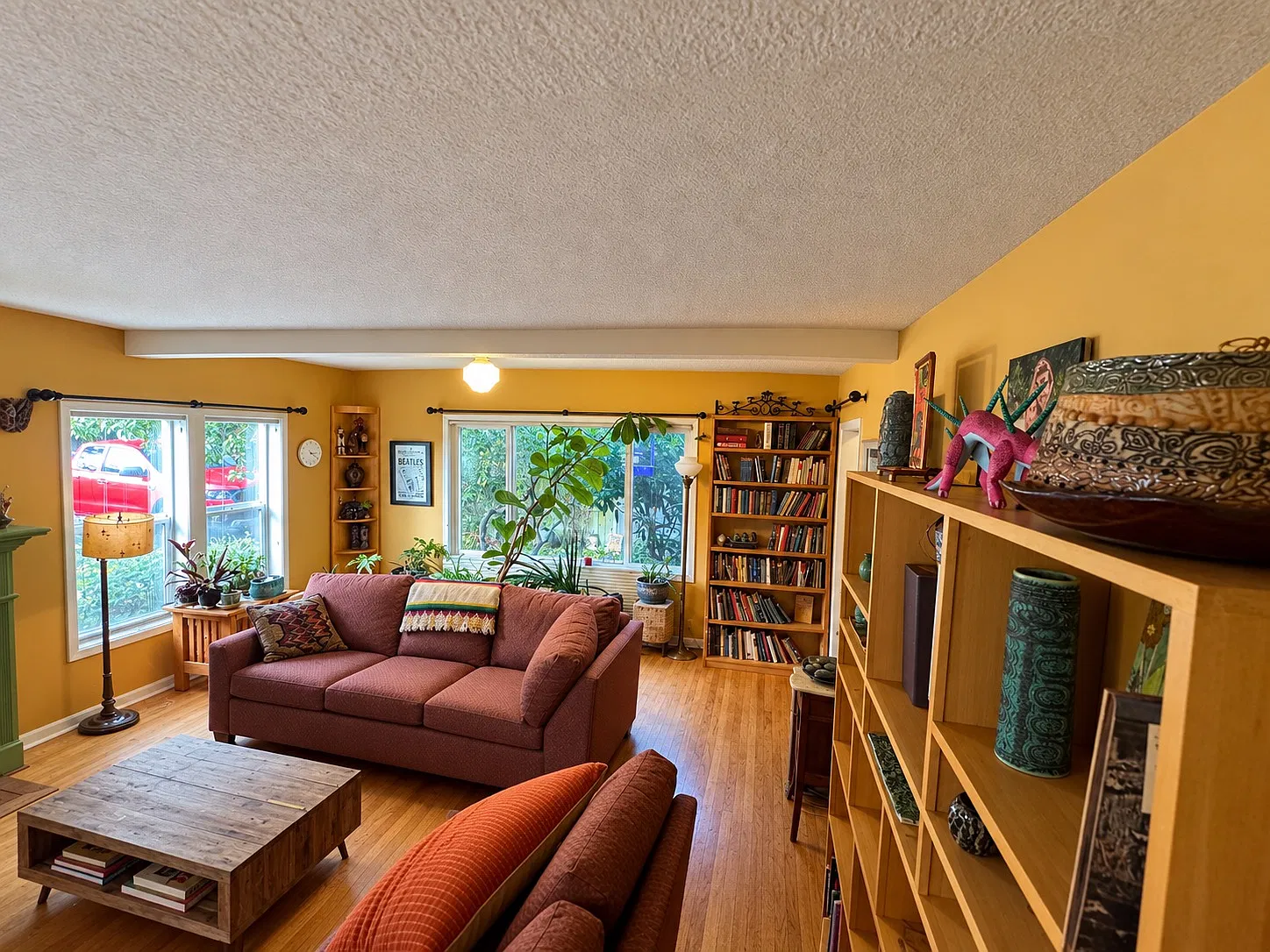 3 bed, 2.5 bath, 1950 sqft, $3,300 — Photo 1