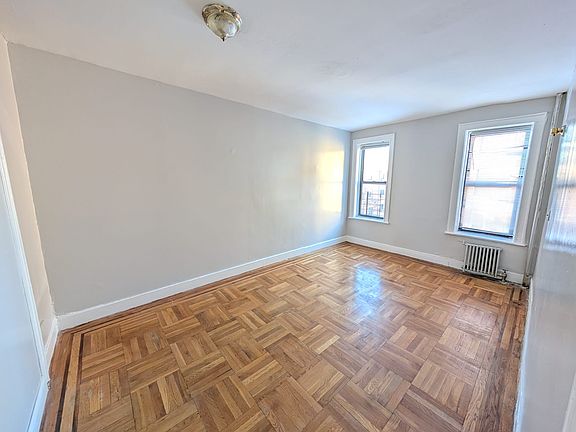 2nd image of 1661 Saint Johns Pl APT 4B