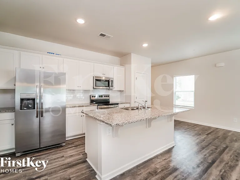 2035 Cypress Village Dr NW — Photo 6