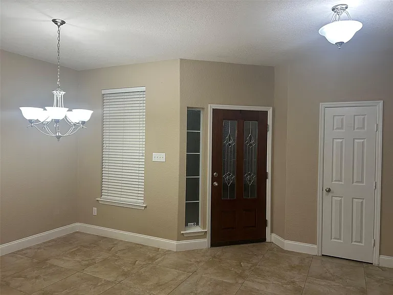 8911 Silent Willow Ln — Photo 9