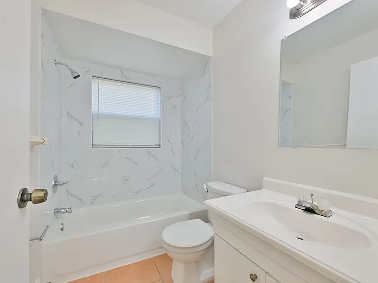 15616 Avalon Ave #1 — Photo 14