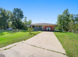 3945 Gables Blvd, Chipley, FL 32428