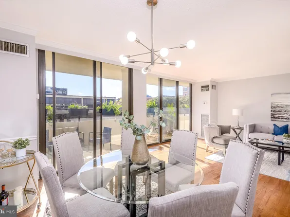 400 Madison St APT 201, Alexandria, VA 22314