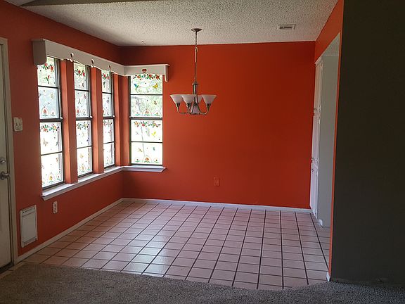 4th image of 4504 Greenbriar Cir