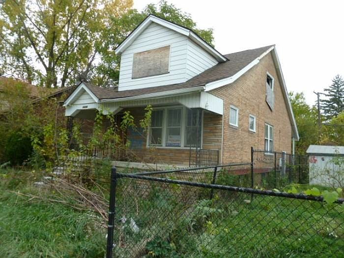2nd image of 19184 Justine St