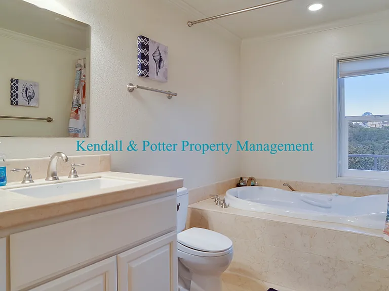 544 Cuesta Dr — Photo 11