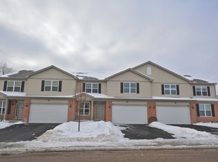742 Spencer Ln, Lake Zurich, IL 60047