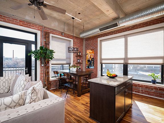 4th image of 2029 Grand Blvd APT 613