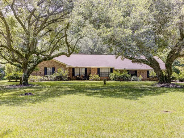 2 Point Pleasant Rd, Vicksburg, MS 39183