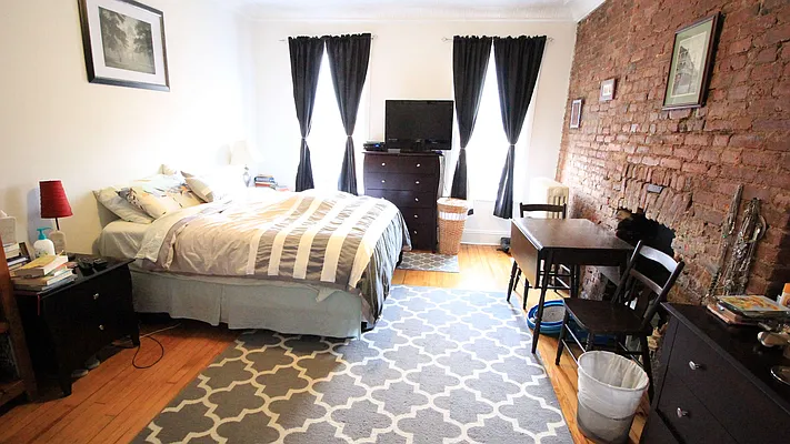 Rented by True Real Estate Group | media 1