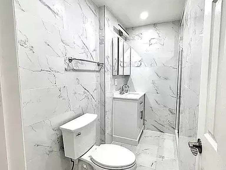423 3rd Ave #3 — Photo 3