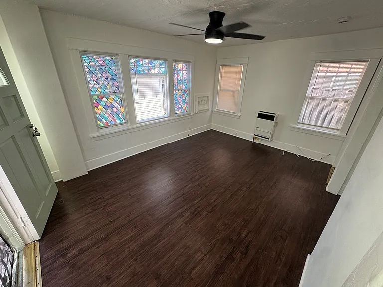 1205 Molino Ave #4 — Photo 3