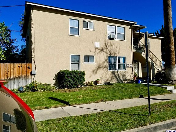 3rd image of 1002 N Griffith Park Dr