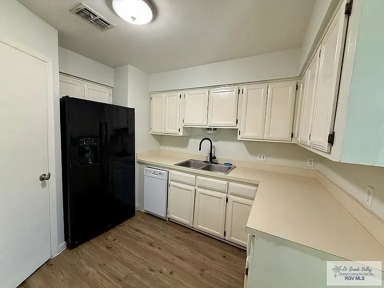 2101 El Dorado Ave — Photo 16