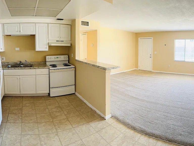 800 N Fiske Blvd #310 — Photo 2