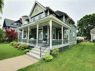 1010 Cass St, La Crosse, WI 54601