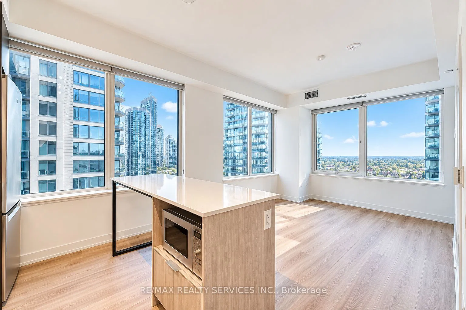 2 bed, $2,800 — Photo 3