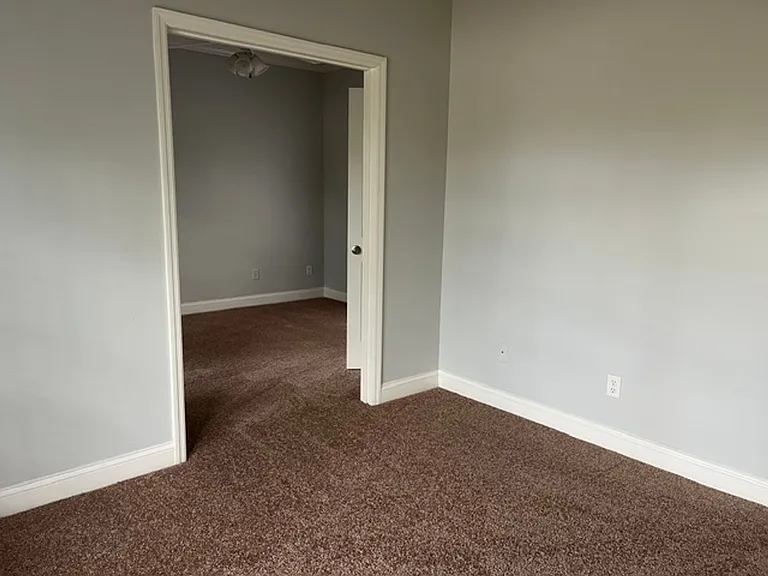 127 Chesapeake Ct — Photo 7