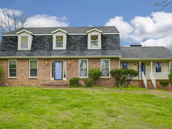 100 Holiday Hills Ct, Madison, TN 37115