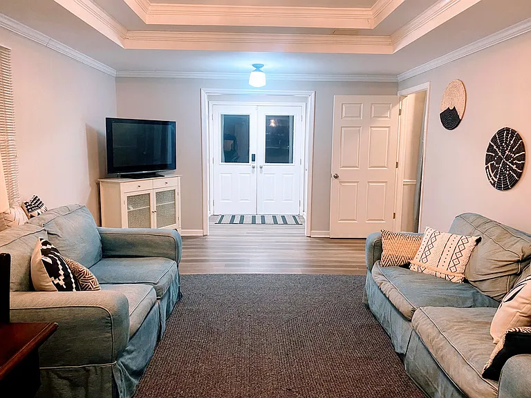 1525 Heritage Dr #2 — Photo 1