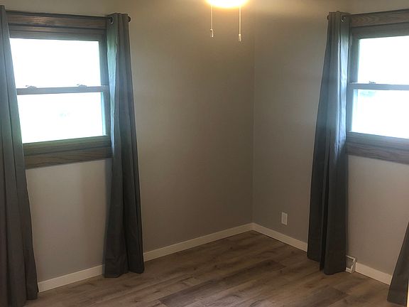 3rd image of 7114 Park Shores Ct