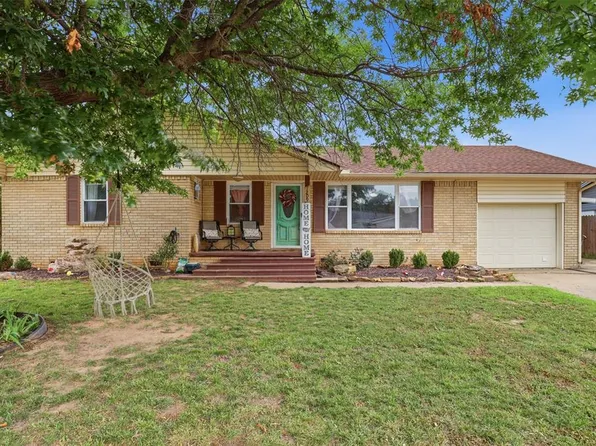 1209 Meadowbrook Ln, Prague, OK 74864