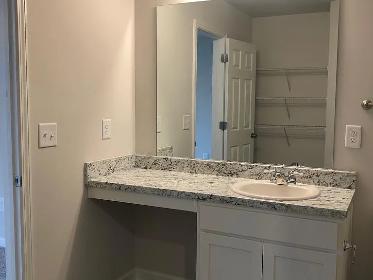 Master's bathroom