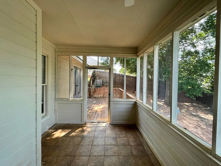 2804 Partridge Ln — Photo 24