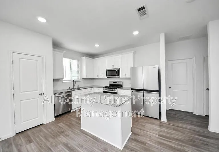 1325 Grass Bend Dr — Photo 28