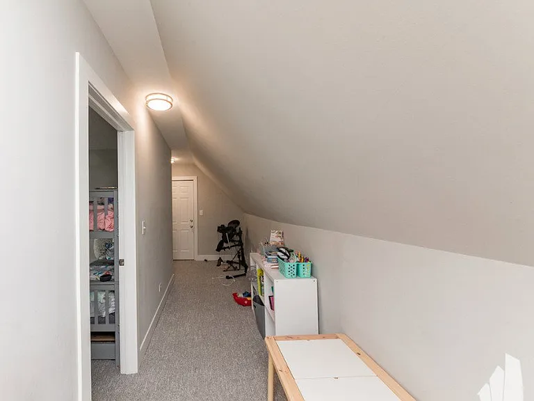 3570 W Dickens Ave #2 — Photo 12