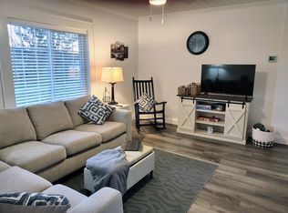 114 Skylark Ln, Mount Hope, WV 25880