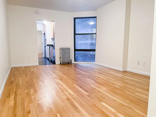 Rented by Urban Real Estate Inc | media 1