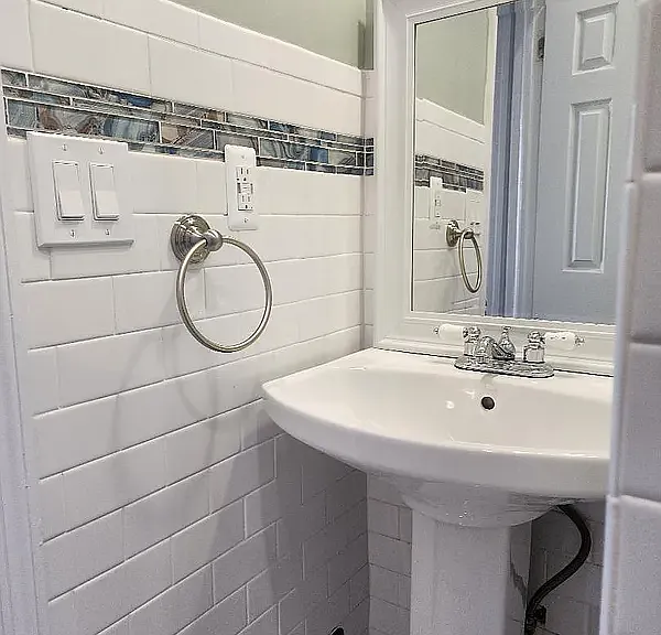 572 Maple St #1 — Photo 10